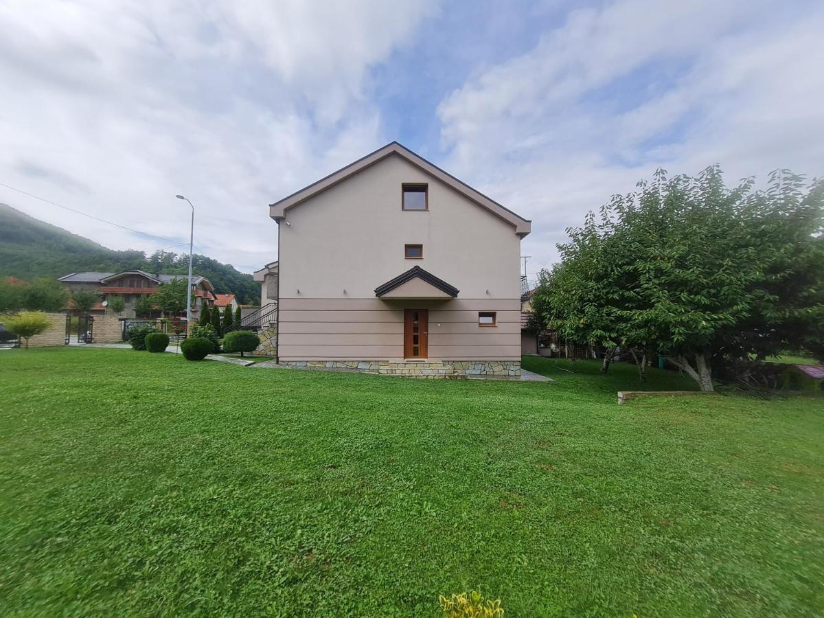 Apartmani Minjevic Bijelo Polje Exterior photo